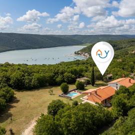 Pool House in Greenery near Trget - Happy Rentals