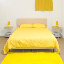 Beachh - Seaside Stay - Yellow3090, hotel in Brooklyn