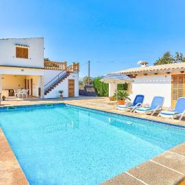 Villa Oliver by Villa Plus