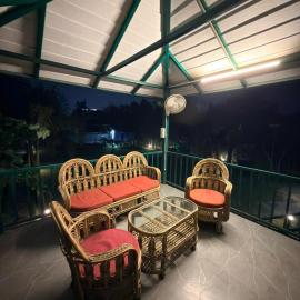 Luxurious farm to stay, hotel in Greater Noida