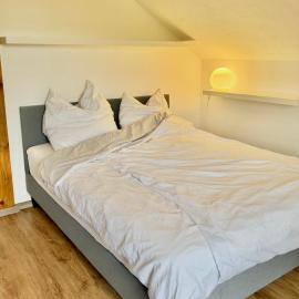 Privater Raum im Einfamilienhaus am Berliner Stadtrand, hotel in Berlin