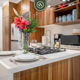 Centric 1 BR Condo in Zona Romantica - Pool