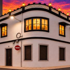 CENTRO CASTILLO by Roccos Retreats with private terrace, hotel in Santa Pola