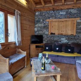 House heart mountain, отель в городе Villarodin-Bourget