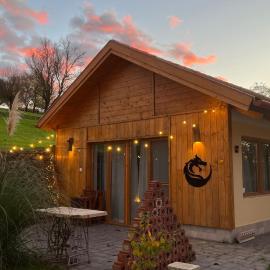Sárkányok Háza Vendégház Balaton - House of Dragons Guesthouse with jakuzzi