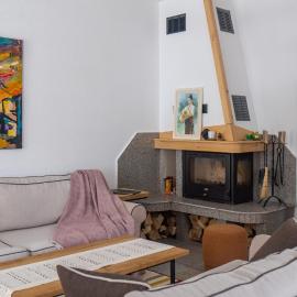 Kaba Home - Mountain Villa with Sauna, hotel v destinaci Stoykite