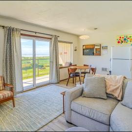 Hi-Tide Resort Top-floor Fireplace Unit 22
