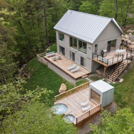 Private Nordic Spa Retreat - Mont-Tremblant, hotel in Lac-Superieur