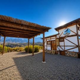 Cabaña El Cóndor, hotel u gradu Potreriljos