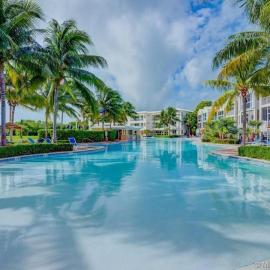 FULL TIME LIC Mgr - MODERN 4 BED 4 BATH VILLA - UPSCALE OCEANFRONT RESORT - INDOOR PICKLEBALL - SPEAKEASY!