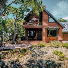 Poppy Cottage in the Pines