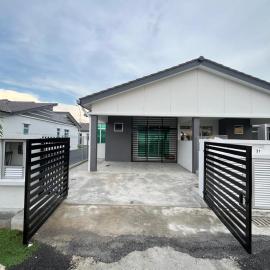 Nady home, hotel em Banting