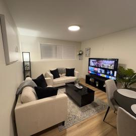 Lovely Two-Bedroom APT at Kenmount Terrace