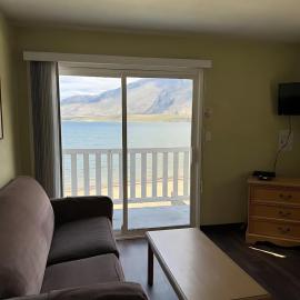 Suite 16 Green Gables Resort Lake View Retreat, hotel in Osoyoos