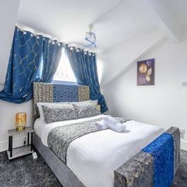 16PT1 - Spectacular Stay in Armley