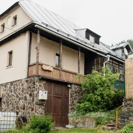 Mountain Chalet Donovaly with Sauna & Jacuzzi – hotel w mieście Donovaly