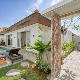 Villa Frangipani 3, hotel i Bingin Beach