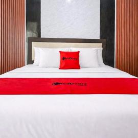 RedDoorz at Savana Homestay Pangandaran, hotel in Pangandaran