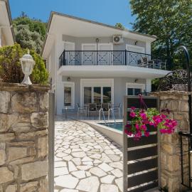 Diamanti Villa, Pool & Barbecue