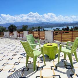 Skyline Lakeview, Hotel in Dhār Khurd