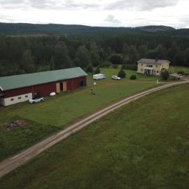 Stort fräscht härligt hus med egen strand, hotel a Torsby
