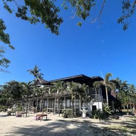 Puerto Paraiso Hostel