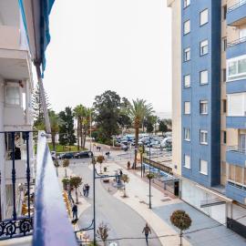 Apt FERNANDO VISTAS AL MAR 3º PUERTA 1 - HOME RENT MALAGA, hotel a Torre del Mar