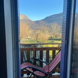 magnifique gîte rénové vue sur le lac de Coiselet