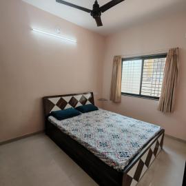 Lovely Home Stay, hotel in Solapur