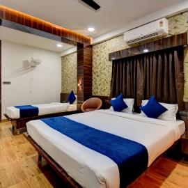 Hotel Joy – hotel w mieście Chākan