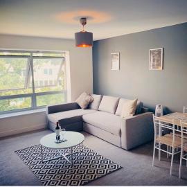One Bedroom Apartment - Farnborough Town Centre โรงแรมในฟาร์นโบโรห์