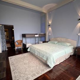 Family Room near Chinatown