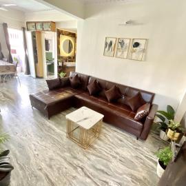 The Canopy Haven - Bright 2BHK with 4 Balconies