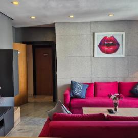 Suite Loc Suite & Spa, hótel í Casablanca