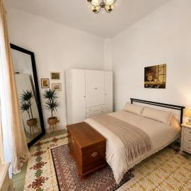 Van Gogh Flat By La Gobernanta