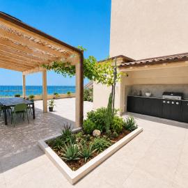 BC Holidays - Sunrise View Apartment, hotel a Pedaso