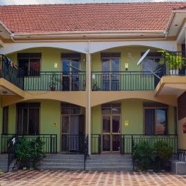 SkyNest Modern 2BR Apartment near Soroti Flying School and CBD、Sorotiのホテル