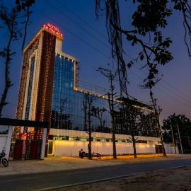 SK Palace, Hotel in Rāe Bareli