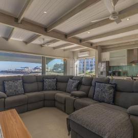 8 On Fleur Park Beach, hotel in Gordonʼs Bay