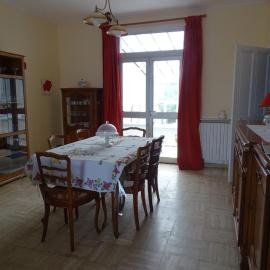 Roses de Picardie, hotell sihtkohas Chauny