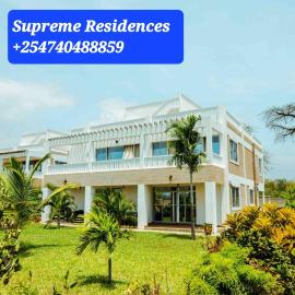 Luxurious 5-Bedroom Villa with Private Pool in Diani, Kenya, hotel sa Ukunda