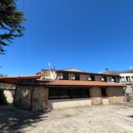 Casa Rural Valle del Jerte, viešbutis mieste Chertė
