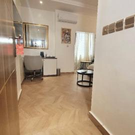 CARITAS HOTEL AND suite, hotel v destinaci Araromi
