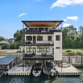 Lake LBJ Waterfront Luxury l 5BR Family Home