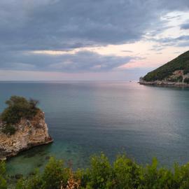 Kamari Guesthouse