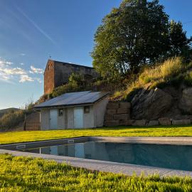 Angrill, hotel a Lladurs