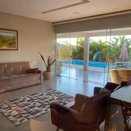 Casa moderna dentro de condomínio - 45minutos de Belo Horizonte, hotel in Jaboticatubas