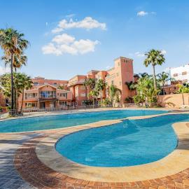 Kasbah Bouznika , Pool, Garden and Relaxation: Benslimane şehrinde bir otel