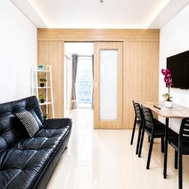 Luxe Condo at MOA