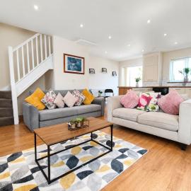 Stylish Leamington Spa Home, Free Parking, Netflix, Disney, Superfast WiFi